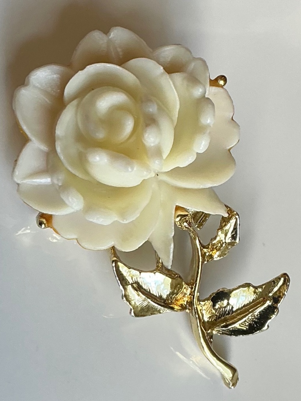 Vintage White Rose Brooch Carved Flower Pin Gold Tone - Picture 9 of 12